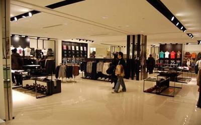 ZARA新零售時(shí)代開(kāi)啟 消費(fèi)者購(gòu)買(mǎi)行為變化與零售商的應(yīng)對(duì)策略